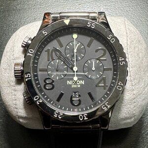Nixon 48-20 Chronograph Gunmetal